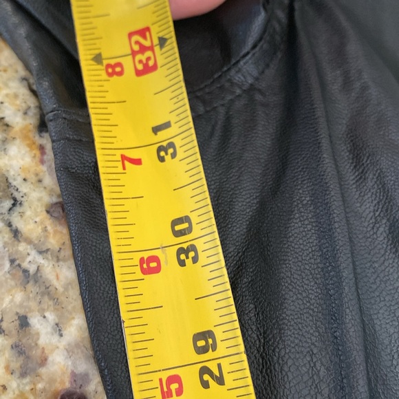 MARANT ÉTOILE
Tessini faux leather tapered pants - Picture 11 of 16